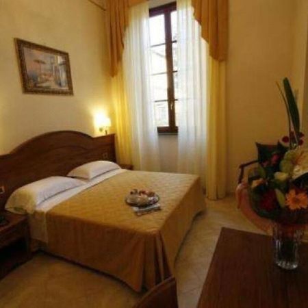 Hotel Il Duca Флоренция Стая снимка