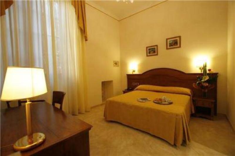 Hotel Il Duca Флоренция Стая снимка